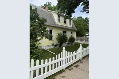 302 Nicollet Avenue, North Mankato, MN 56003 - Photo 3