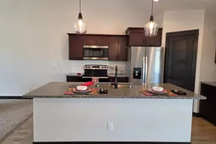1363 Cullen St, Saint Peter, MN 56082 - Photo 5
