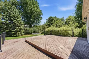 3698 Willbrook Ct, Eagan, MN 55123 - Photo 37