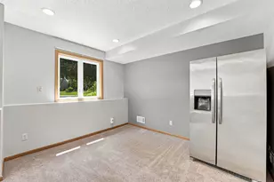 3698 Willbrook Ct, Eagan, MN 55123 - Photo 31