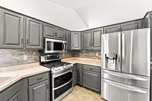 3698 Willbrook Ct, Eagan, MN 55123 - Photo 7