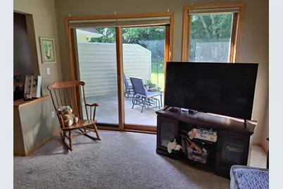 12998 Evergreen Drive, Lindstrom, MN 55045 - Photo 11