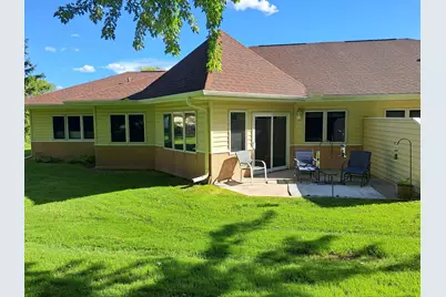 12998 Evergreen Drive, Lindstrom, MN 55045 - Photo 3