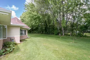 12998 Evergreen Dr, Lindstrom, MN 55045 - Photo 5