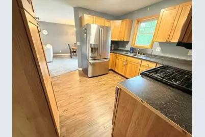 643 Main Street SW, Wilton, MN 56601 - Photo 5