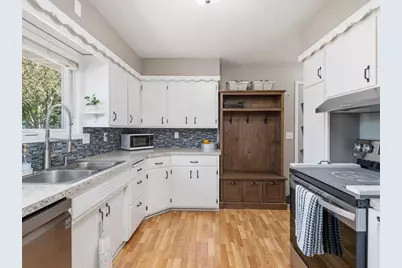 1803 Knight Avenue N, Glencoe, MN 55336 - Photo 11