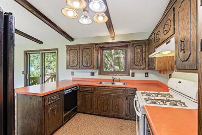 8009 Noble Avenue N, Brooklyn Park, MN 55443 - Photo 9