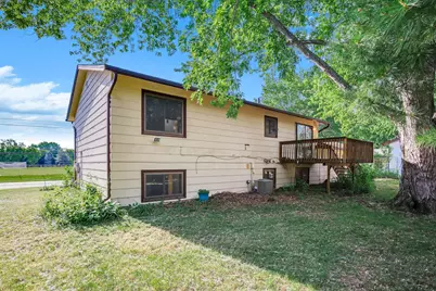 8009 Noble Avenue N, Brooklyn Park, MN 55443 - Photo 23
