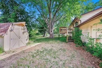 8009 Noble Avenue N, Brooklyn Park, MN 55443 - Photo 21
