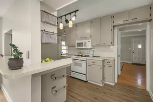 2641 Kentucky Ave S, Saint Louis Park, MN 55426 - Photo 9