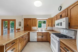 3840 Riverton Ave, Eagan, MN 55122 - Photo 9