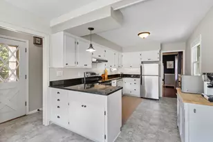 2128 Juno Ave, Saint Paul, MN 55116 - Photo 9