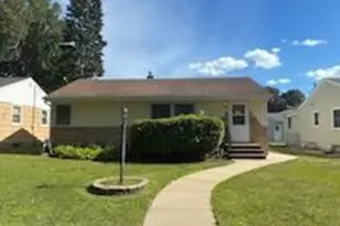 1552 Idaho Ave E, Saint Paul, MN 55106 - Photo 1