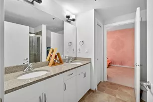 215 10th Ave S, Minneapolis, MN 55415 - Photo 37