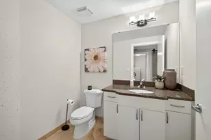 215 10th Ave S, Minneapolis, MN 55415 - Photo 41