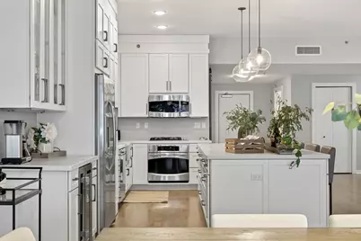 215 10th Avenue S #514, Minneapolis, MN 55415 - Photo 9