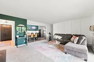 4370 Brookside Ct, Edina, MN 55436 - Photo 9