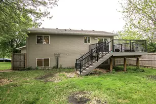 913 Carolina Pkwy NW, Hutchinson, MN 55350 - Photo 21