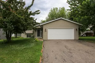 913 Carolina Pkwy NW, Hutchinson, MN 55350 - Photo 27