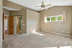 340 Spring St, Saint Paul, MN 55102 - Photo 17
