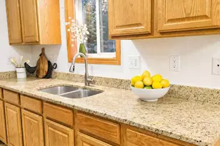 601 Annapolis St E, Saint Paul, MN 55118 - Photo 3