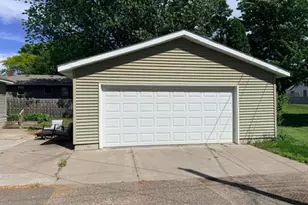 806 1st Ave NE, Little Falls, MN 56345 - Photo 23