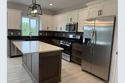 987 45th Avenue NE, Saint Cloud, MN 56304 - Photo 7