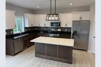 987 45th Avenue NE, Saint Cloud, MN 56304 - Photo 3