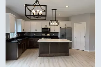 987 45th Avenue NE, Saint Cloud, MN 56304 - Photo 5