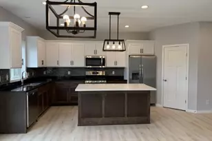 987 45th Ave NE, Saint Cloud, MN 56304 - Photo 5