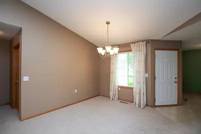 820 Greensview Court NW, Hutchinson, MN 55350 - Photo 9