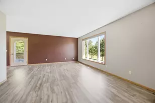 28249 Meadow Dr, Detroit Lakes, MN 56501 - Photo 9