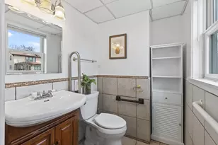 2114 Queen Ave N, Minneapolis, MN 55411 - Photo 9