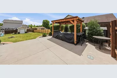 1632 Jefferson Street S, Cambridge, MN 55008 - Photo 33
