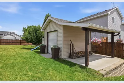 1632 Jefferson Street S, Cambridge, MN 55008 - Photo 37