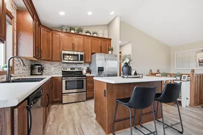 1632 Jefferson Street S, Cambridge, MN 55008 - Photo 7