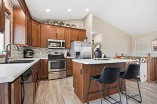 1632 Jefferson St S, Cambridge, MN 55008 - Photo 7