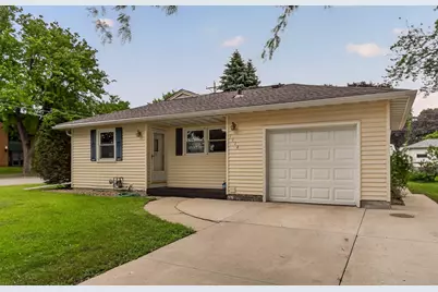 1114 13th Avenue NW, Rochester, MN 55901 - Photo 1