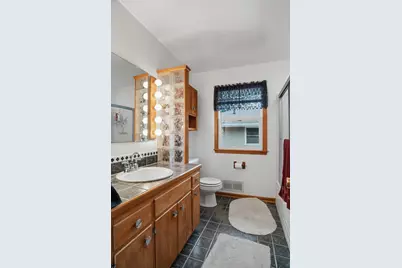 6738 Knoll Street N, Golden Valley, MN 55427 - Photo 13
