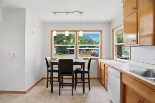 6738 Knoll Street N, Golden Valley, MN 55427 - Photo 11