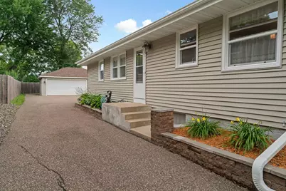 6738 Knoll Street N, Golden Valley, MN 55427 - Photo 27