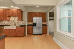 1004 Sheridan Ave N, Minneapolis, MN 55411 - Photo 17