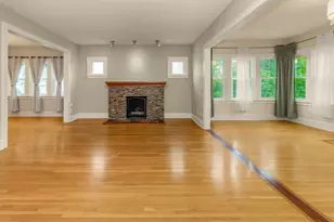 1004 Sheridan Ave N, Minneapolis, MN 55411 - Photo 9