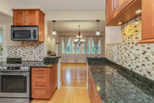 1004 Sheridan Ave N, Minneapolis, MN 55411 - Photo 15
