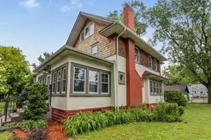 1004 Sheridan Ave N, Minneapolis, MN 55411 - Photo 3