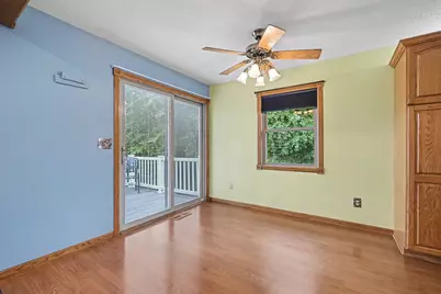 2288 Phylis Court E, Maplewood, MN 55119 - Photo 7