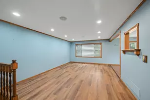 2288 Phylis Ct E, Maplewood, MN 55119 - Photo 5