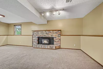 2288 Phylis Court E, Maplewood, MN 55119 - Photo 17