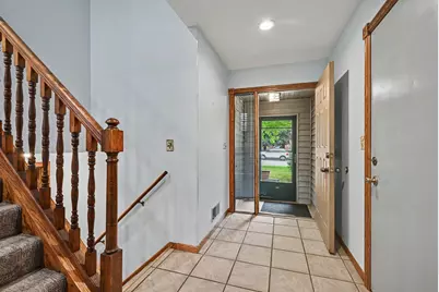 2288 Phylis Court E, Maplewood, MN 55119 - Photo 13