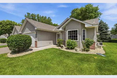 922 105th Avenue NW, Coon Rapids, MN 55433 - Photo 1